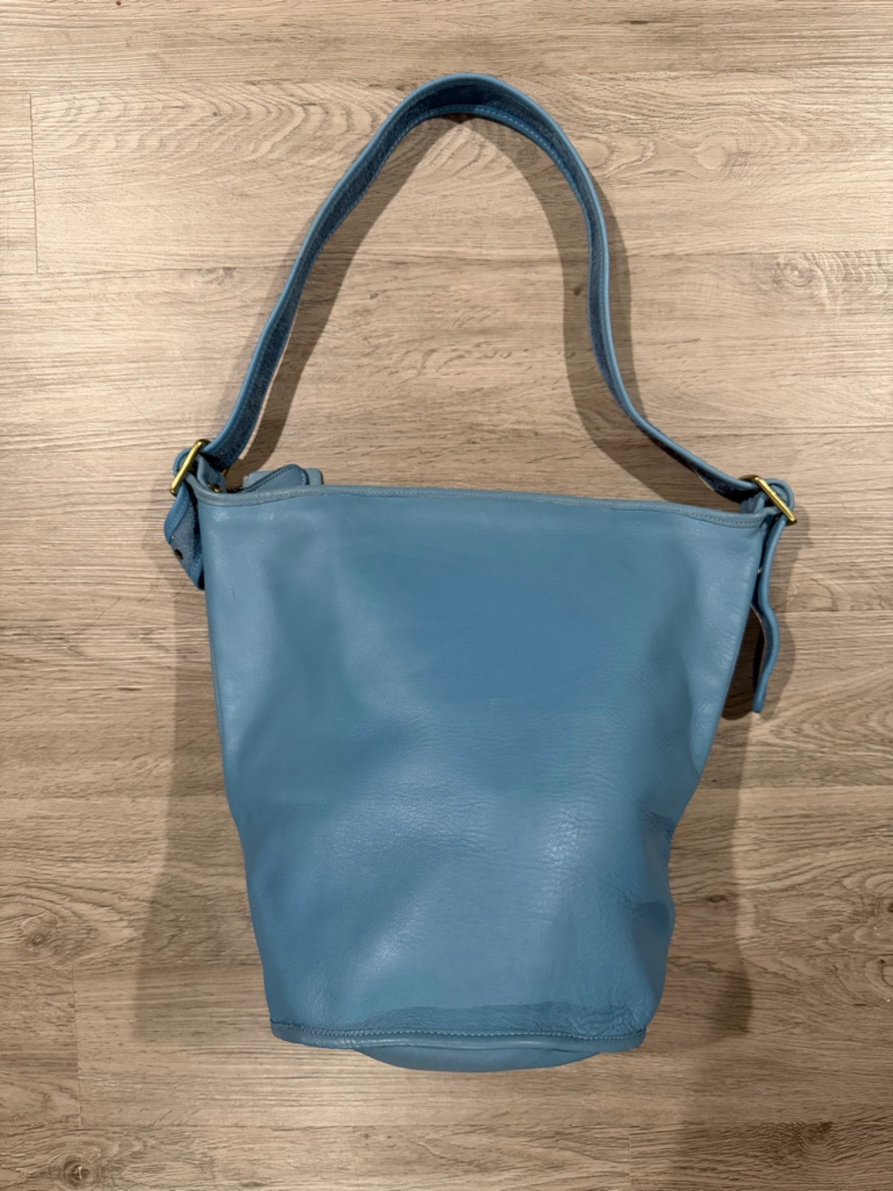 Vintage COACH #9085 "Duffle Sac" British Blue Leather Shoulder Bag Periwinkle